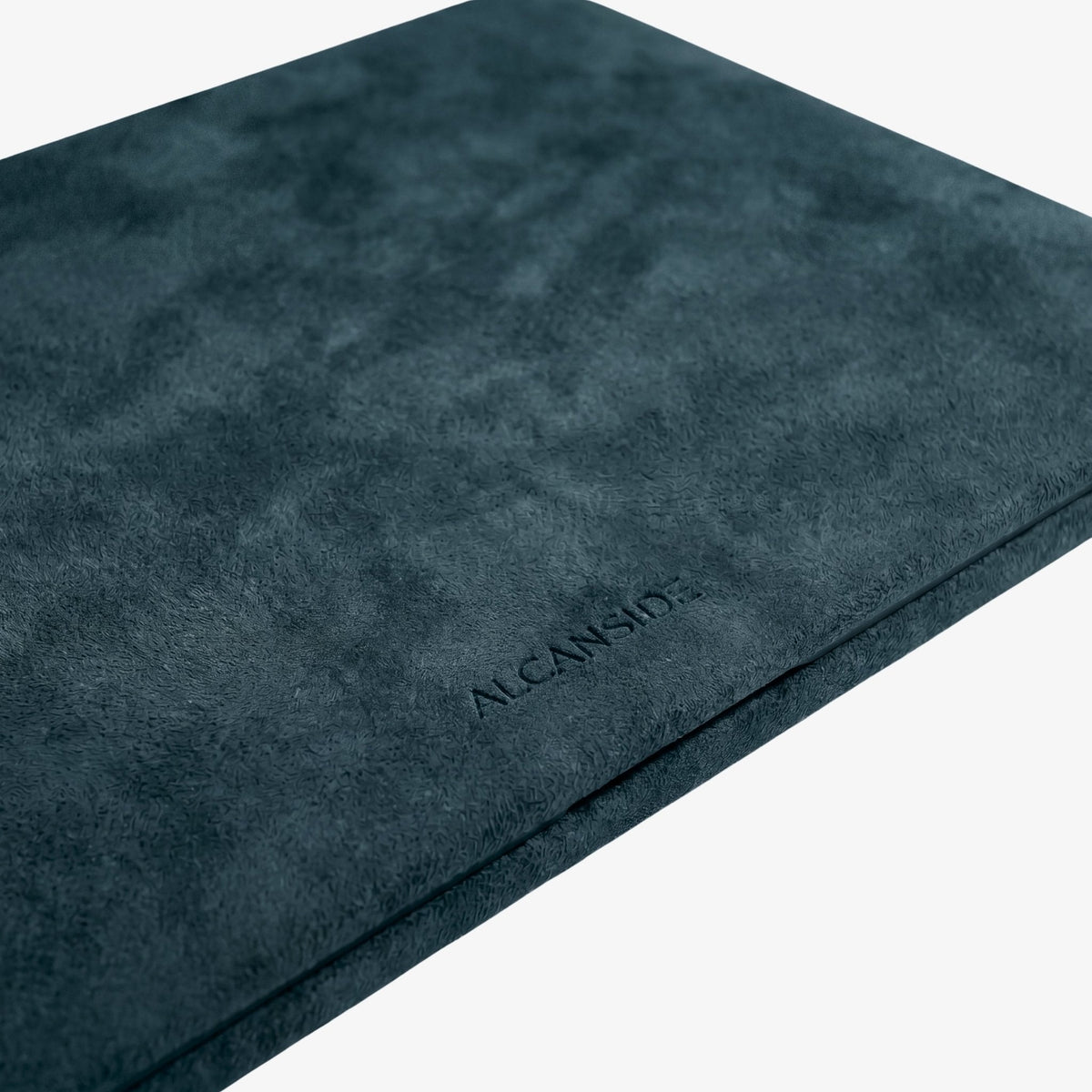 Alcantara MacBook Air Cover - For 13.6 inch (2022 M2 - 2025 M4) - Navy Blue