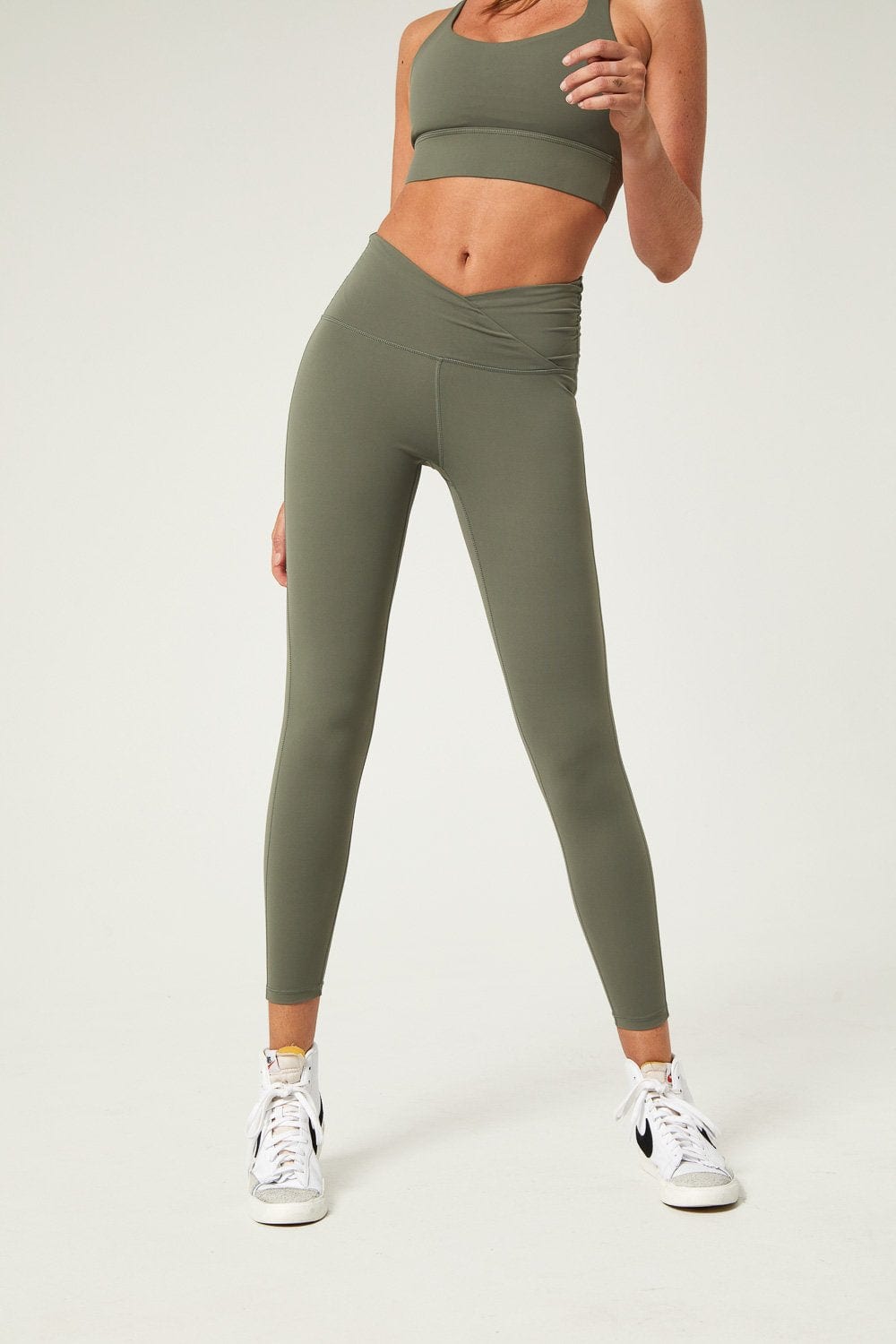 Nike 000 Variant Images Set Demo SUYAY LEGGING Green