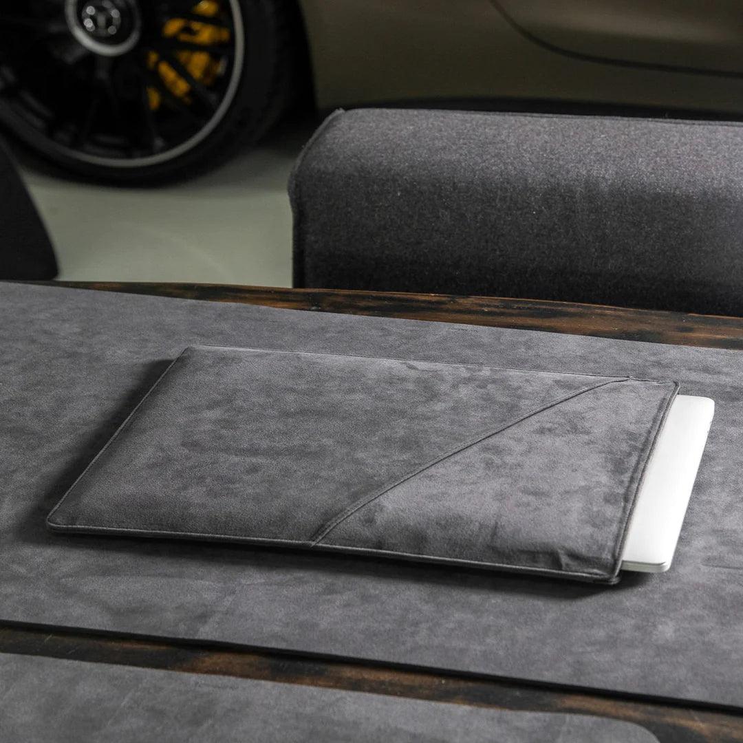 Alcantara Laptop Sleeve - 15 & 16 Inch - LEVEL UP MTA - Space Grey