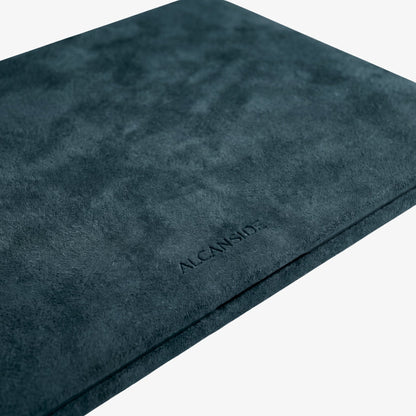 Alcantara MacBook Air Cover - For 13.6 inch (2022 M2 - 2025 M4) - Navy Blue