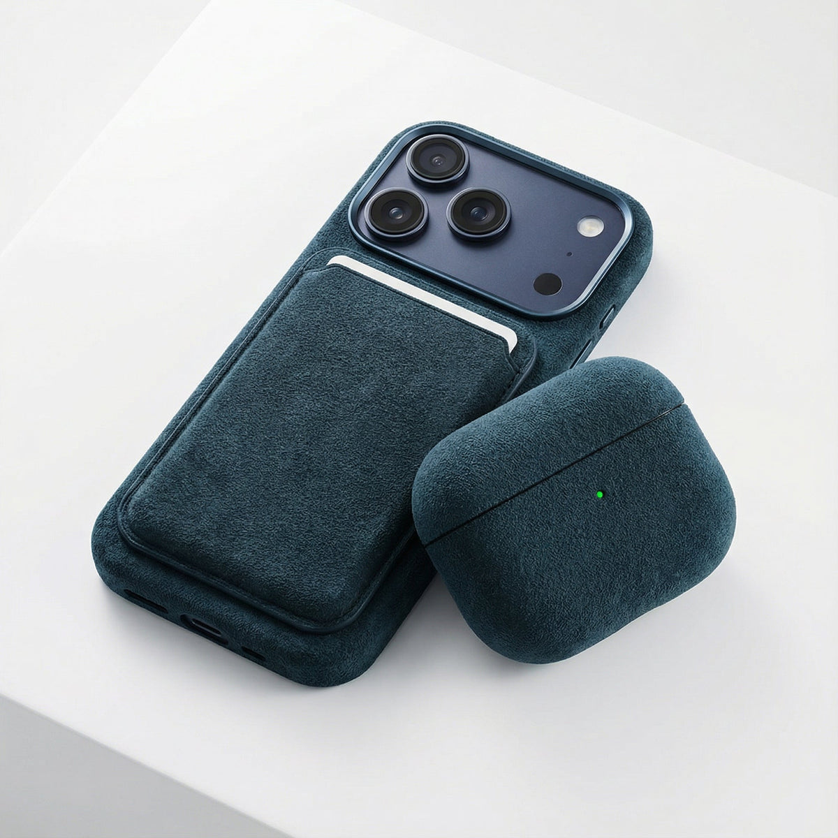 Alcantara MagSafe Wallet - Navy Blue
