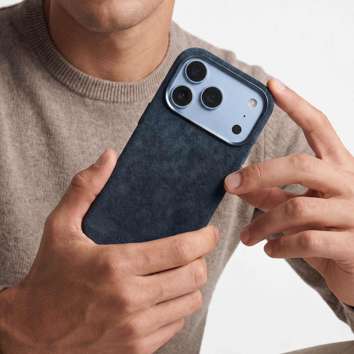 iPhone 18 Pro Max - Alcantara Case - Navy Blue