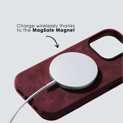 iPhone 15 Pro - Alcantara Case - Wine Red