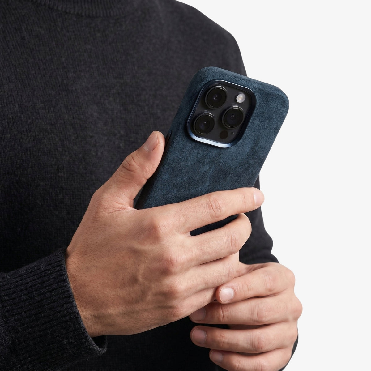 iPhone 15 Pro - Alcantara Case - Navy Blue